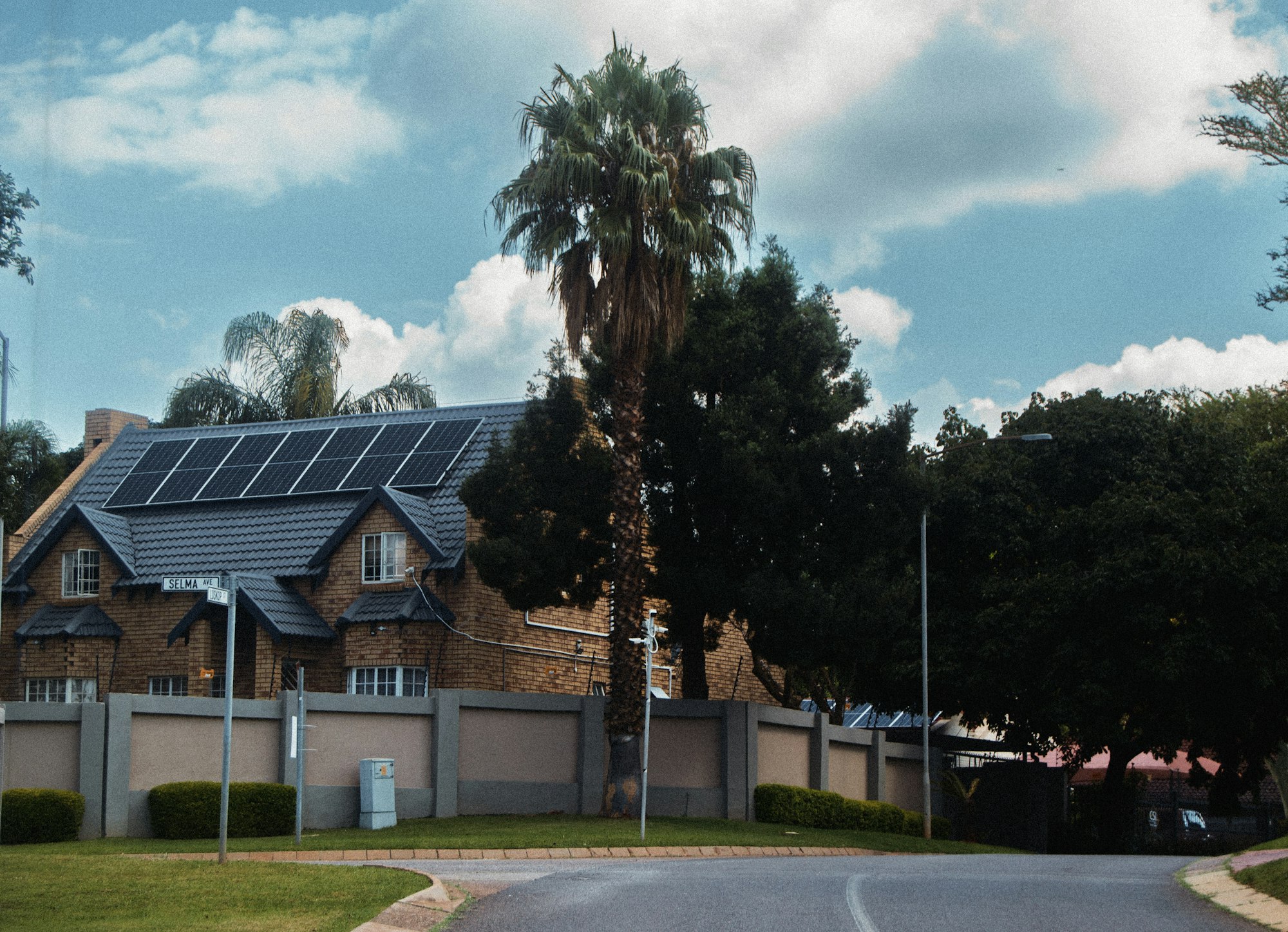 Solar panels and battery storage feeding an intelligent home energy system
